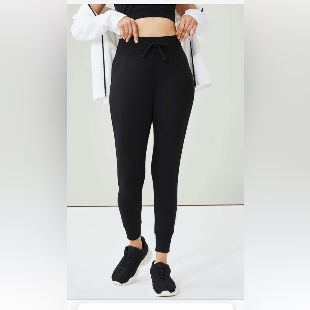 JOE FRESH Active High Rise Joggers 
size: M